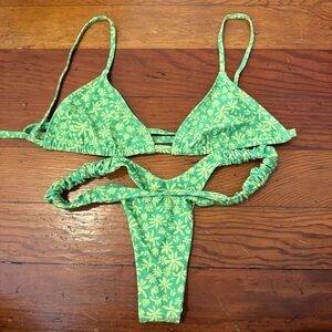 Kulani Kinis Green Floral Bikini